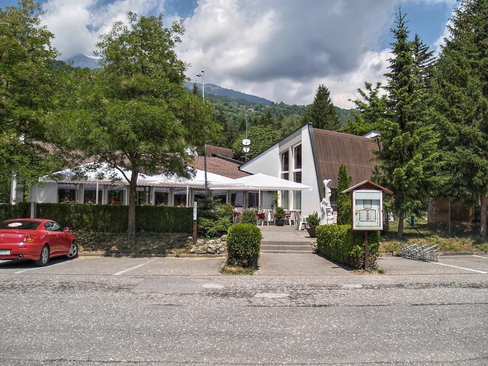 Hotel Grüsch Екстериор снимка