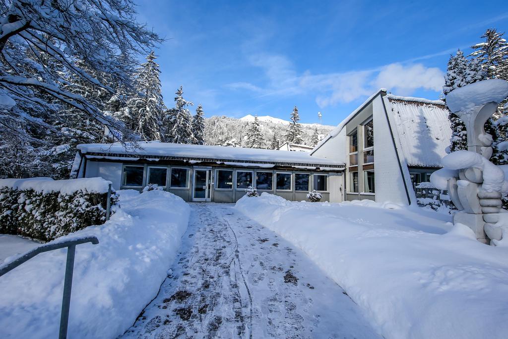 Hotel Grüsch Екстериор снимка