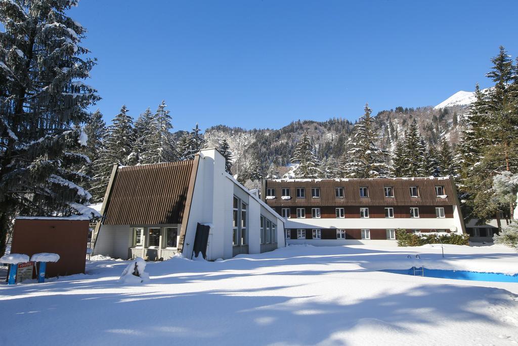 Hotel Grüsch Екстериор снимка